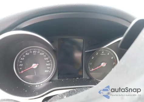 2017 Mercedes-Benz C 300 4Matic/Luxury 4Matic/Sport 4Matic z USA, uszkodzony, nr VIN WDDWF4KB1HR250729